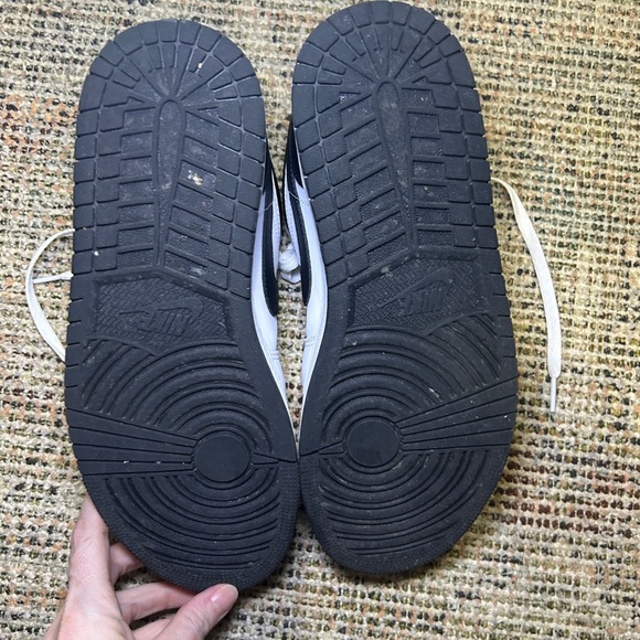 White and Black Air Jordan 1 Sneakers - Picture 5 of 7